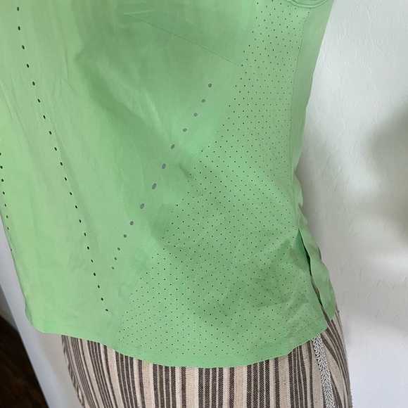 Lululemon Swift Ventilated Running Tank Top in Scream Green Light - Picture 3 of 8